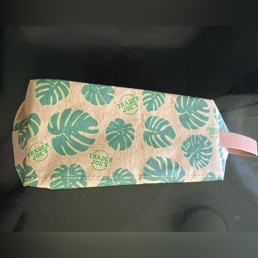 Trader Joe's Monstera Leaf Print Toiletry / Makeup Box Bag / Pouch / Dopp Kit